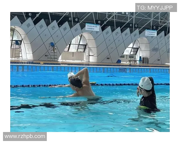 盛夏狂欢泳池派对尽情畅游畅享清凉时光欢乐不容错过 盛夏狂欢泳池派对尽情畅游畅享清凉时光欢乐不容错过